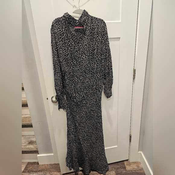 Zara Black White Dotted Midi Dress M Long Sleeve Mock Neck Waist Detail - Picture 3 of 7